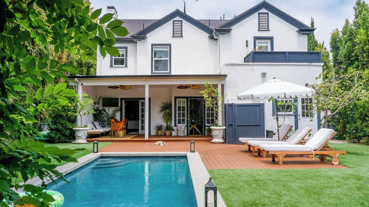 Downtown Los Angeles House | Summer Deal! Dream Home in Larchmont Village