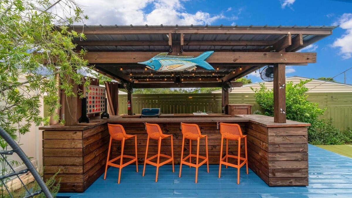 Kiska Beach House | Summer Deals! l Walk to Beach l Quiet West End of PCB l 5 Mins to 30A