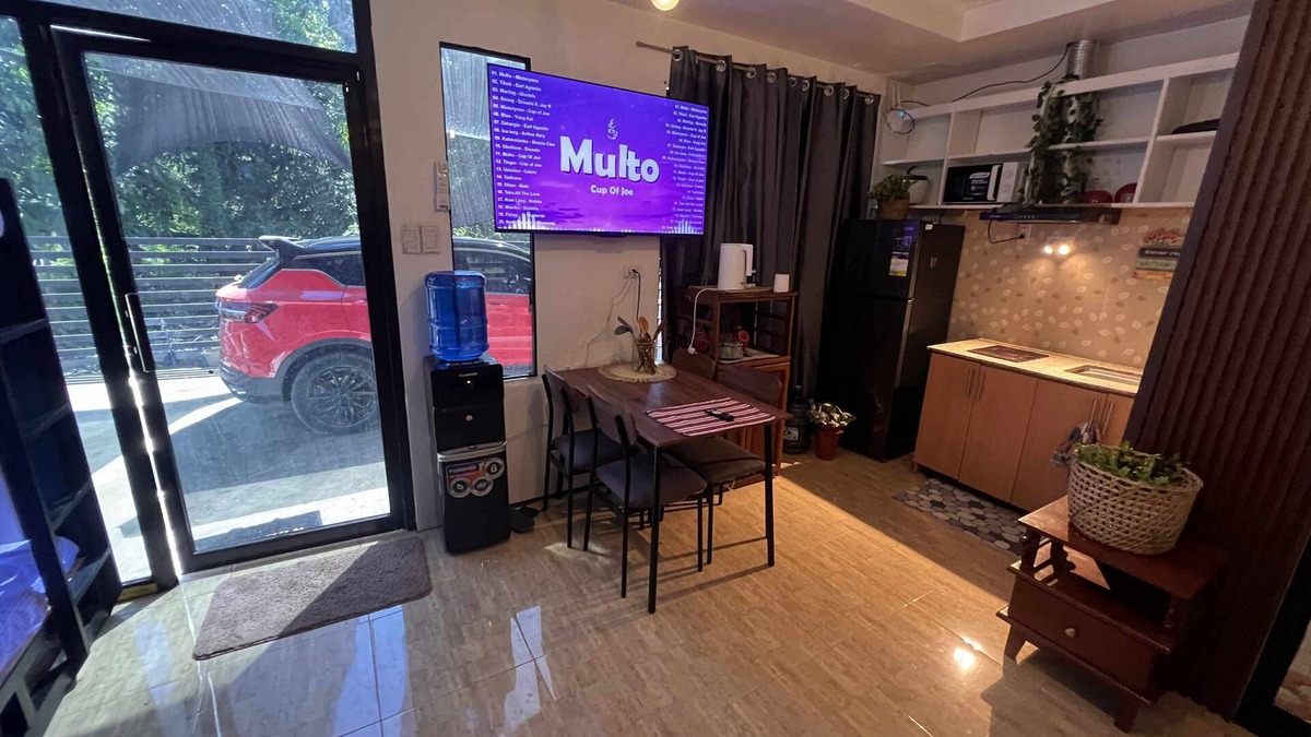 Digos City Apartment | Summer house is a cozy bunk bed apartment that is good for family or friends.