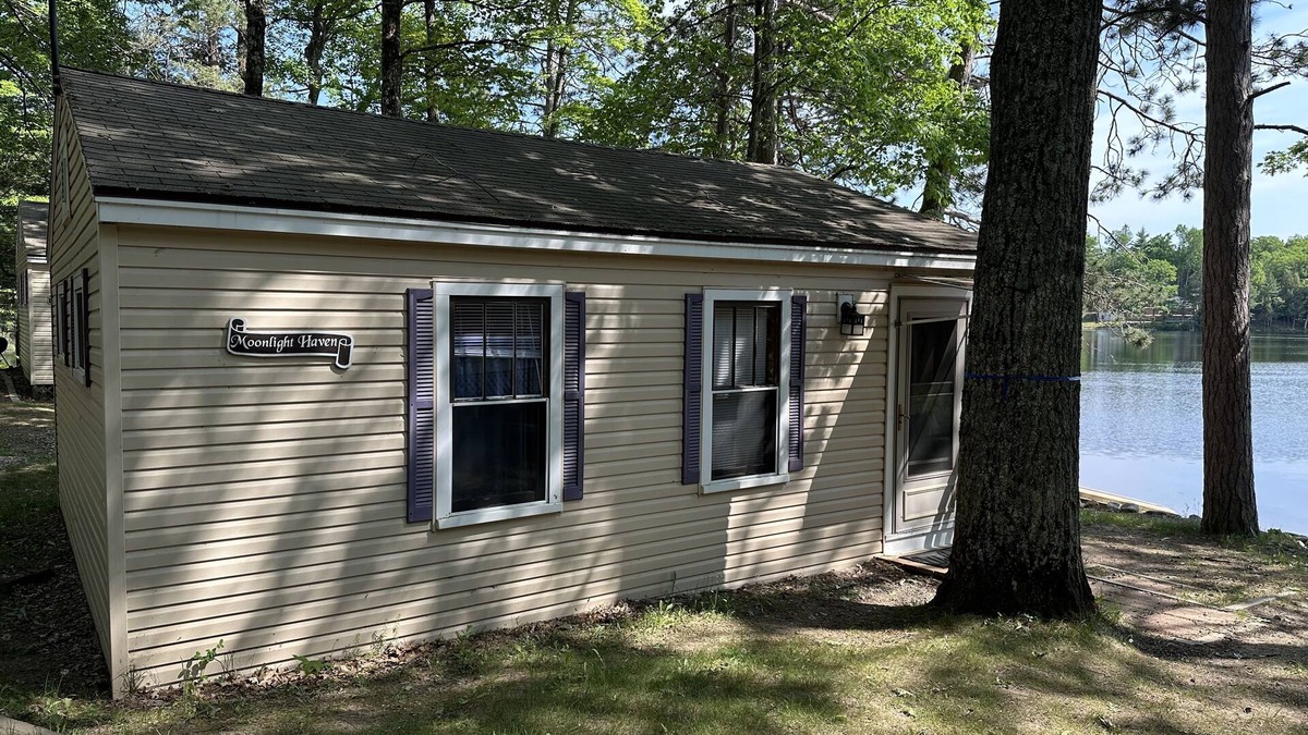 Lake Tomahawk Cabin | Summer lake side cabins!