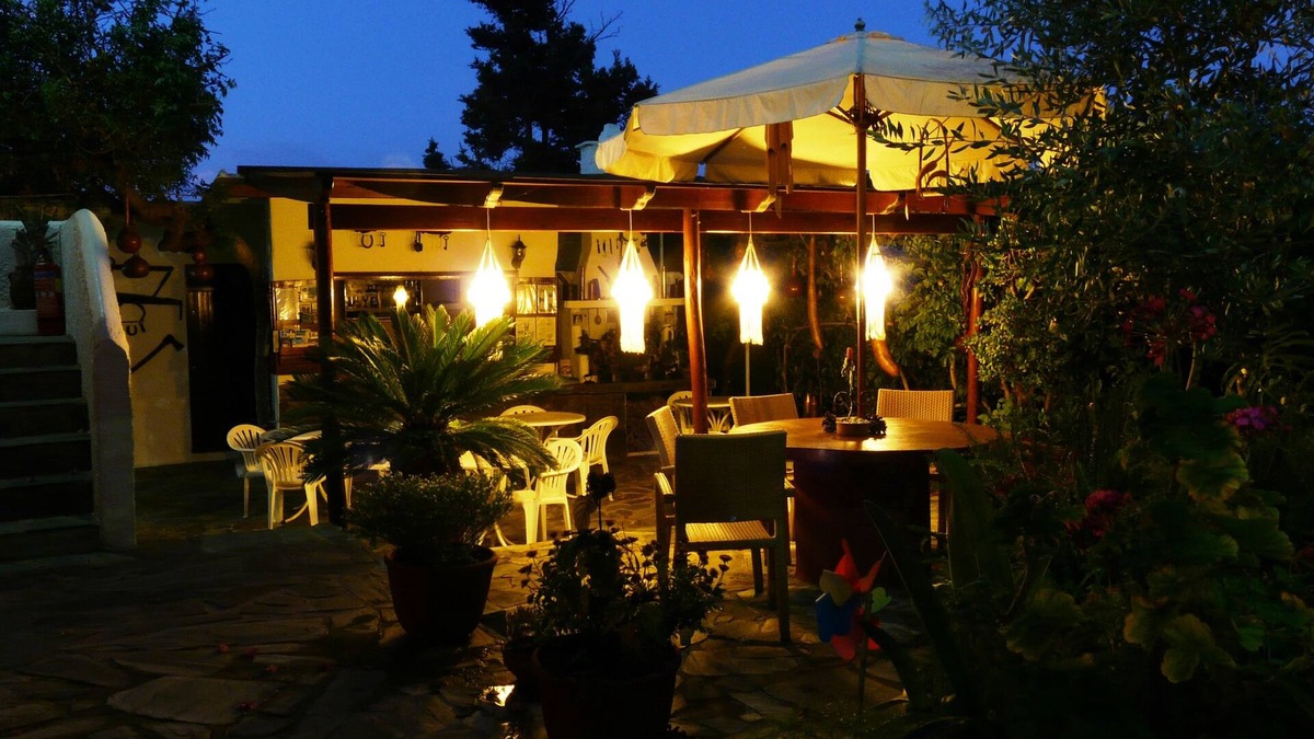Maleme Hotel | Summer Lodge