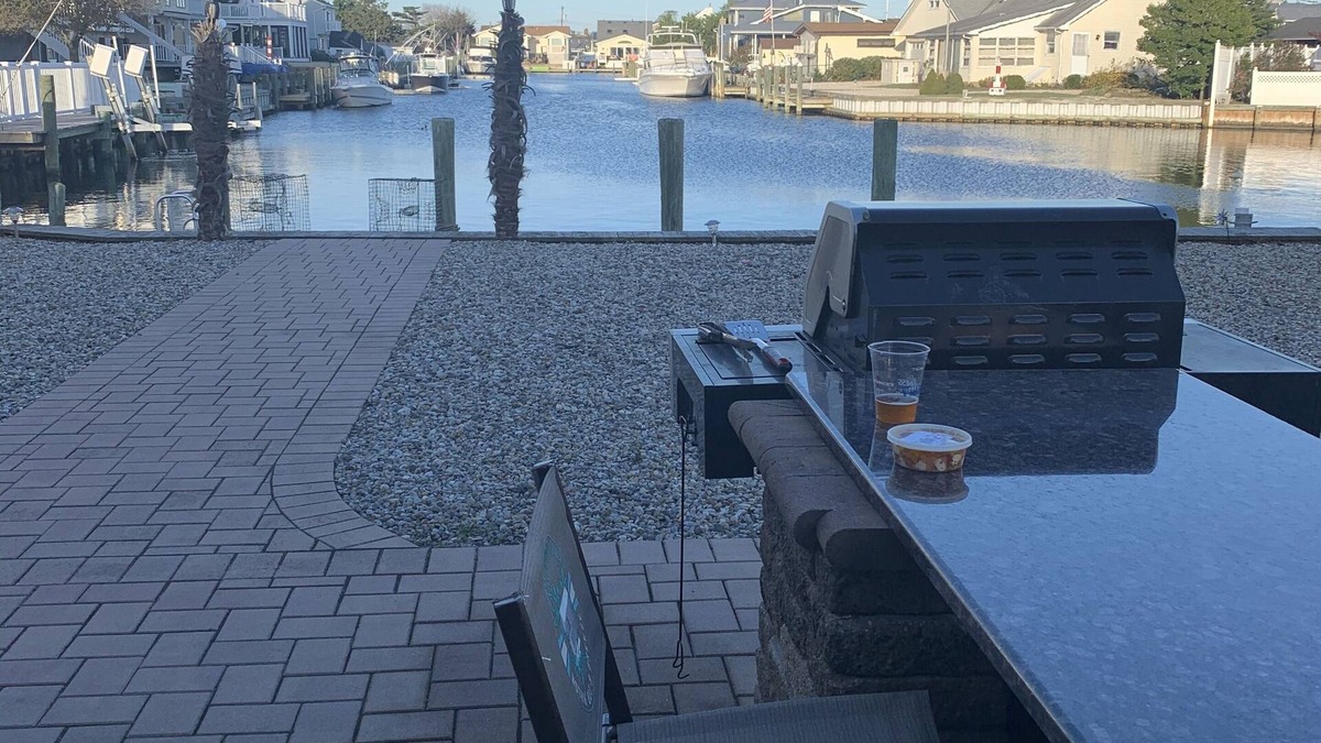 Osbornsville Apartment | Summer Oasis On The Lagoon Awaits You