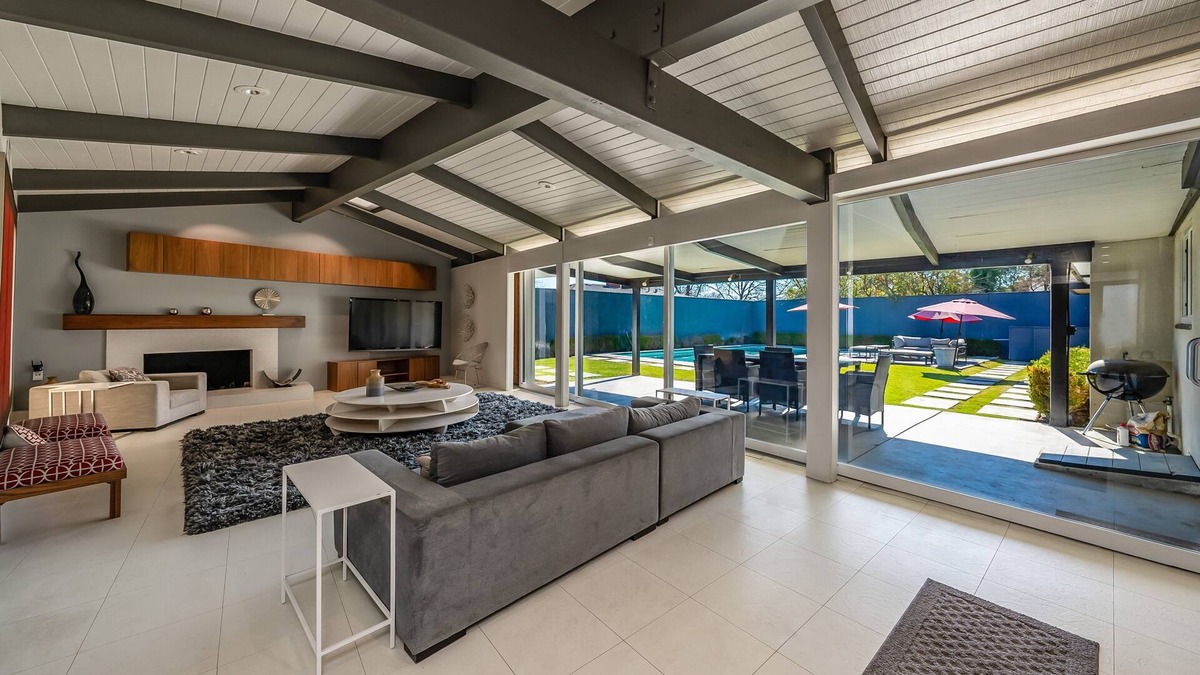Hanford House | Summer Oasis w/Pool and Hot Tub!