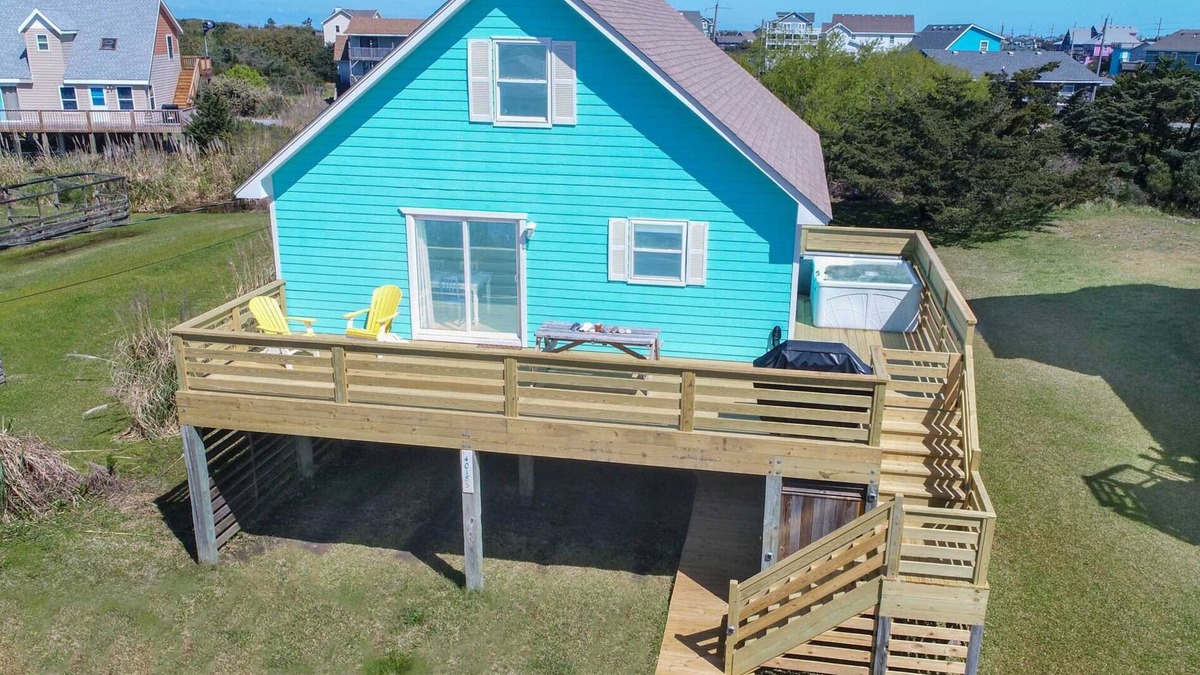 Avon House | SUMMER SAVINGS - Soundside Dog Friendly Home w/Hot Tub, Smart TVs, Beach Nearby