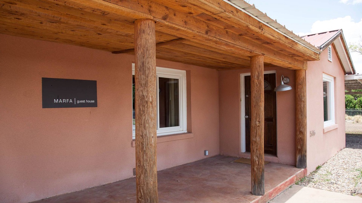 Marfa House | Summer Special - Marfa's Best-Chic & Comfortable 4 Bedroom Guest House-Marfa6o8