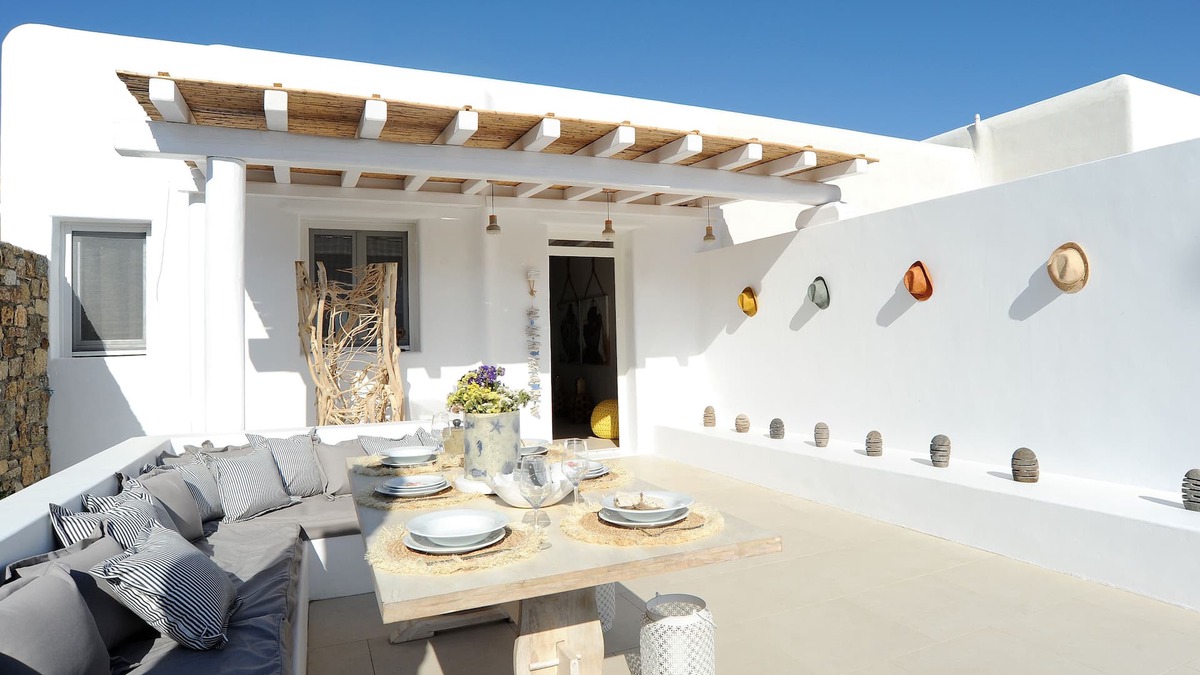 Panormos Villa | Summer villa with an artistic touch near Panormos