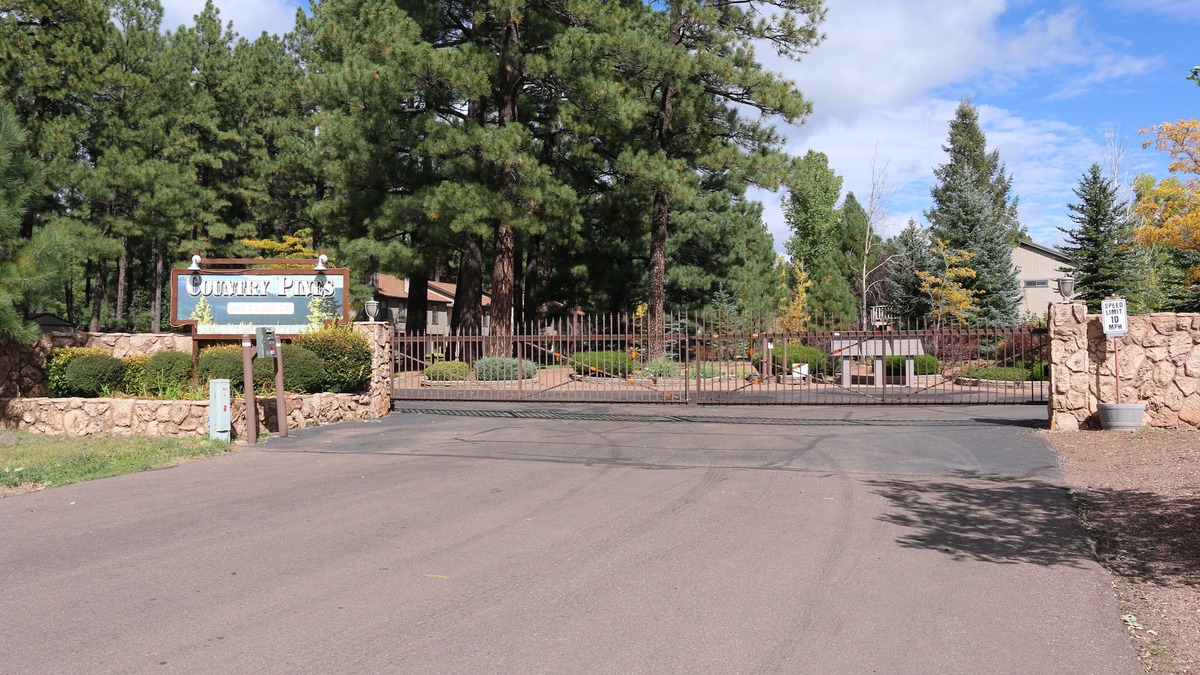 Pinetop House | Summer White Mountain Getaway Monthly