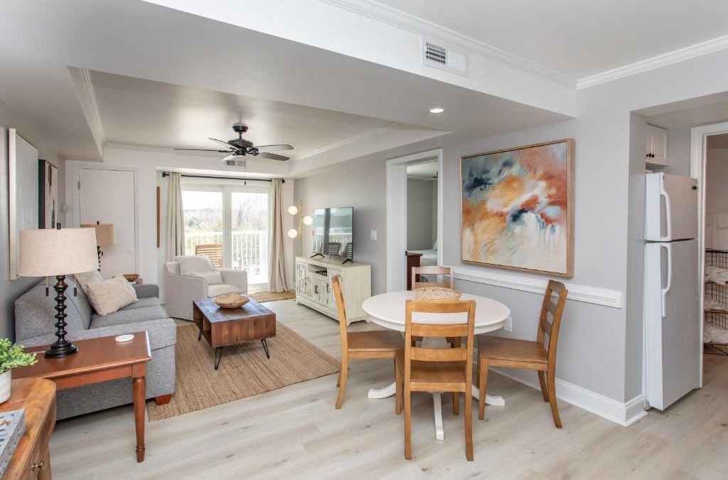 North Litchfield Beach Apartment | Summerhouse Villas Condo Private Resort Beach!