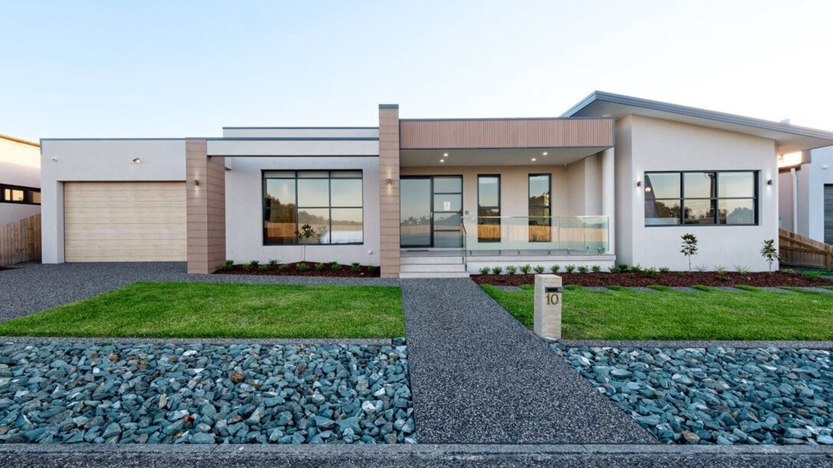 Diamond Beach House | Summerland 10 @ Glorious Diamond Beach with outdoor spa