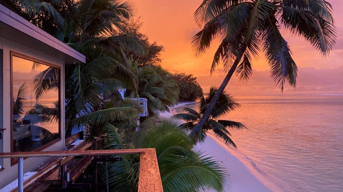 Takitumu District House | Summersalt Raro - above the Lagoon
