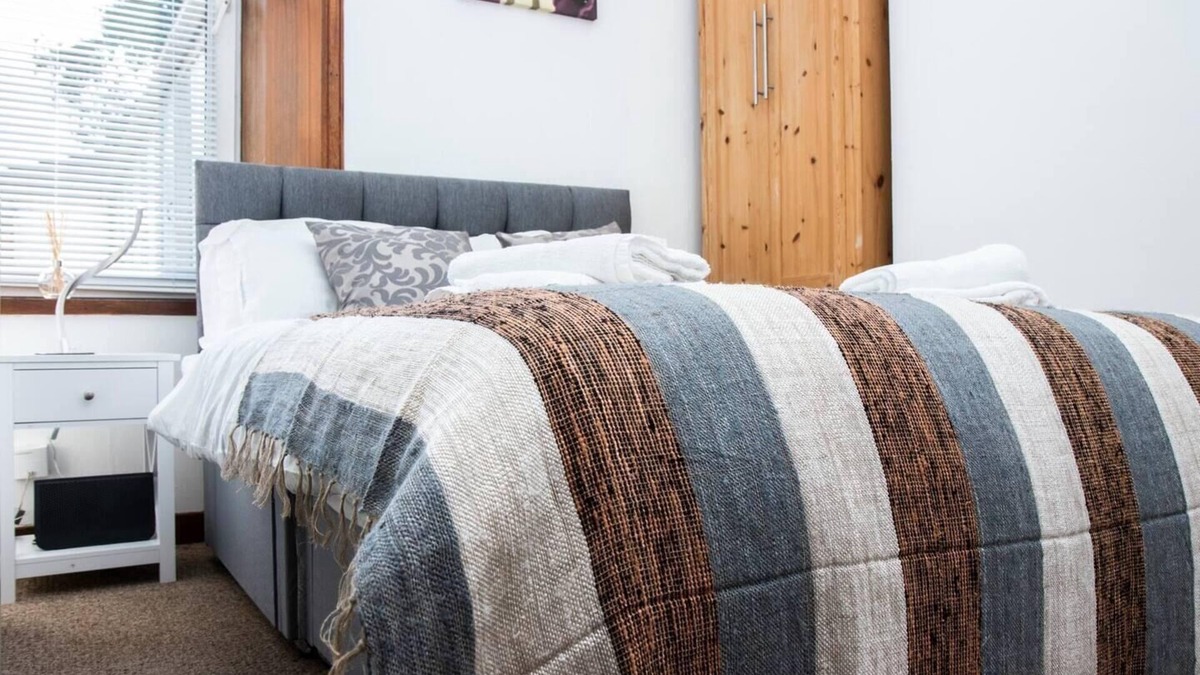 Aberdeen West End Apartment | Summit Westend 1 Bed Cosy Flat by Royal Infirmary