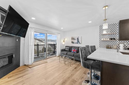 Dillon Apartment | Summit Yacht Club #10 By Summit County Mountain Retreats