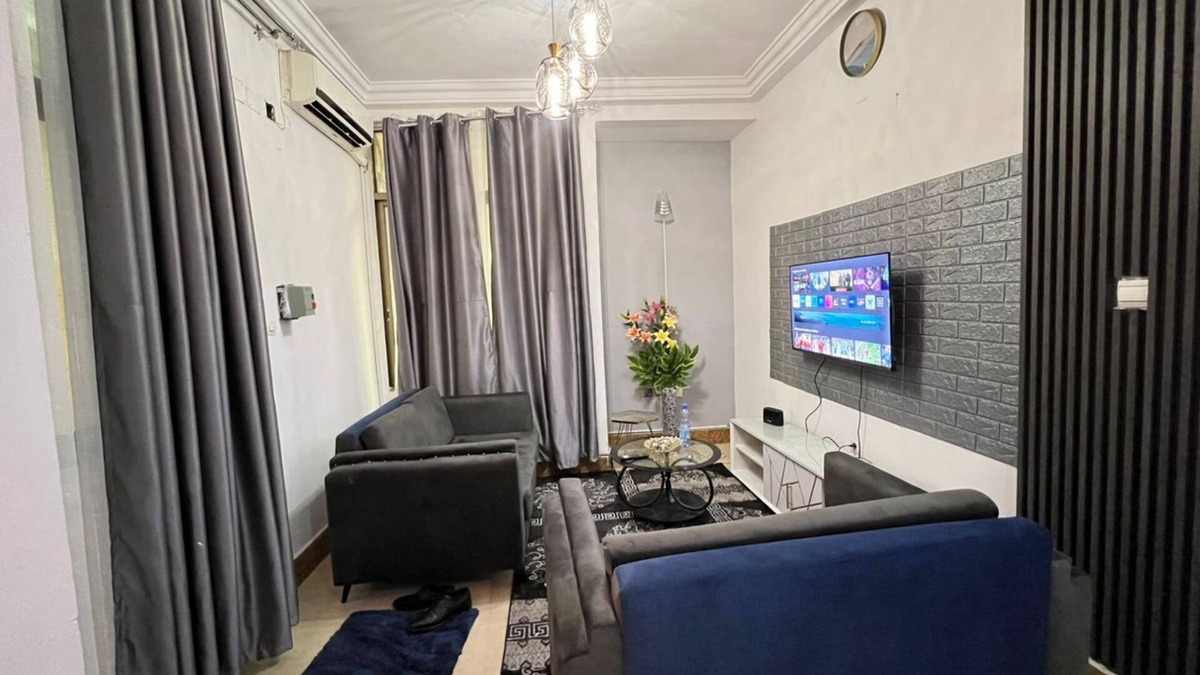 Lingwala Apartment | Sumptuous apartment, very accessible whatever the time of day and friendly