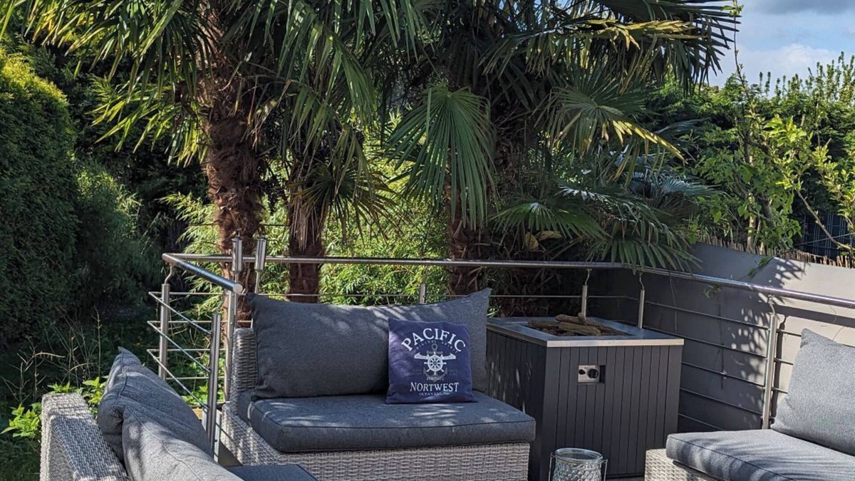 Lank-Latum House | Sun deck Wellness Whirlpool Garden & Grill