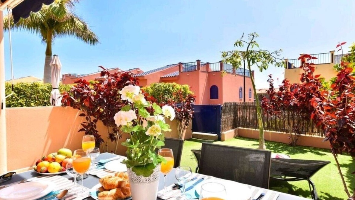 Costa Meloneras House | Sun, rest, private, good connection, good infrastructure.