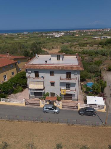 Grisolia Apartment | Sun House