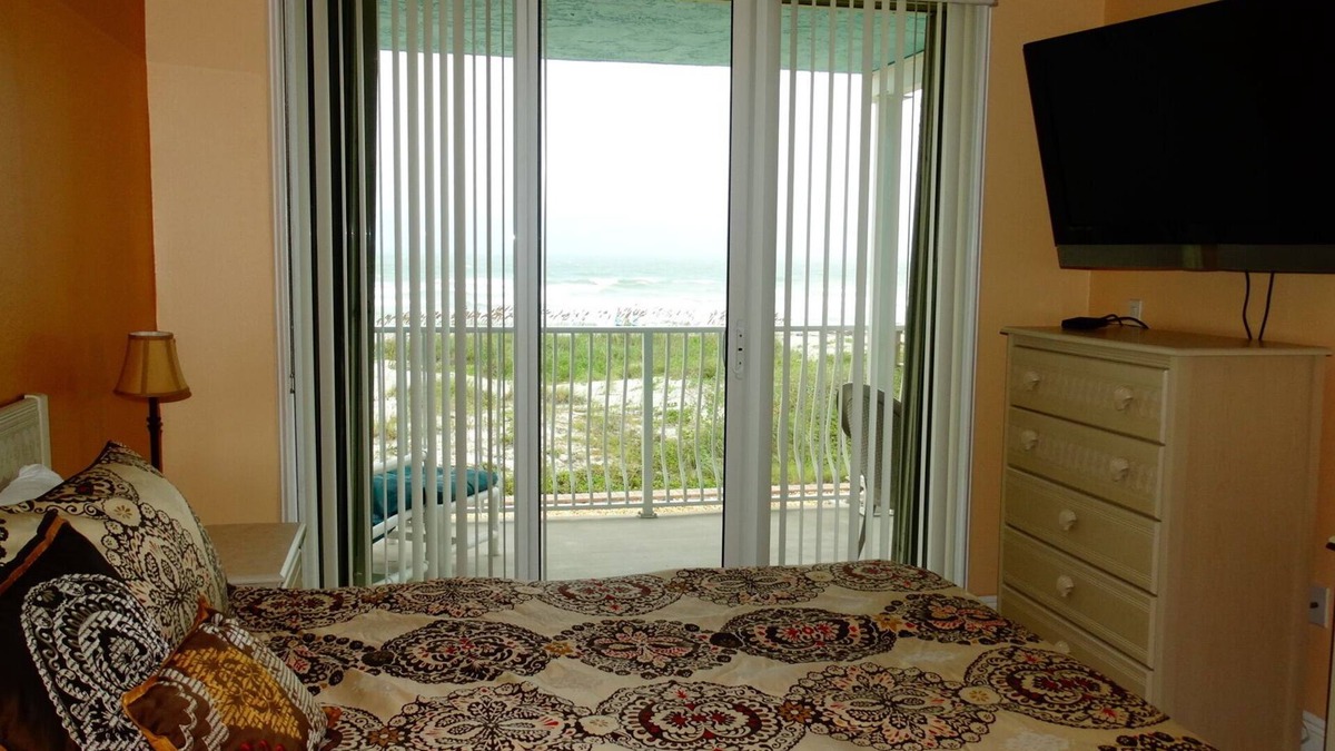 Crescent Beach Condo | Sun-Kissed Serenity: Discover the Ultimate Oceanfront Retreat at Cocoa Beach