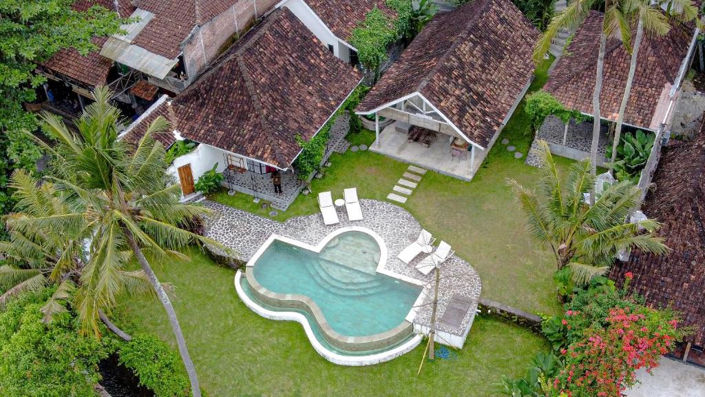 Bangunjiwo Villa | Sun Moon Star Villas