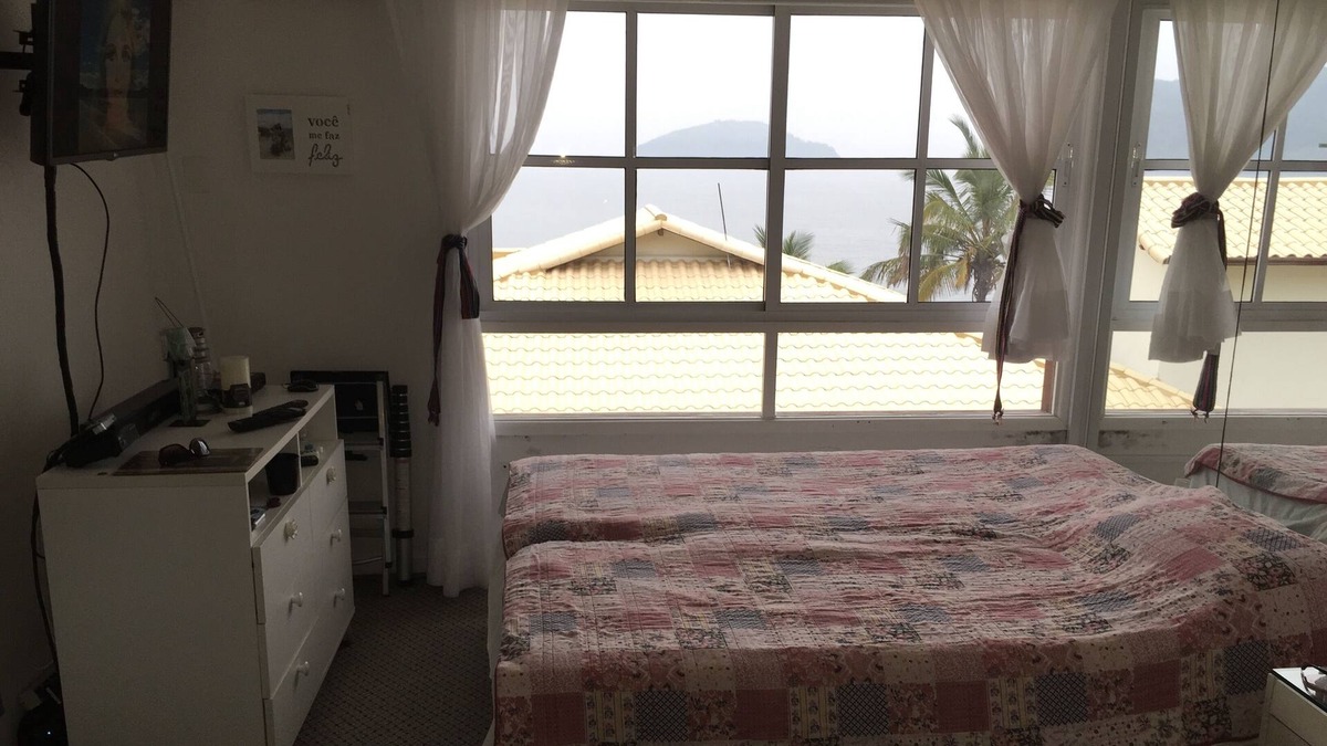Camboinhas House | Sun, sand and security near Rio de Janeiro.