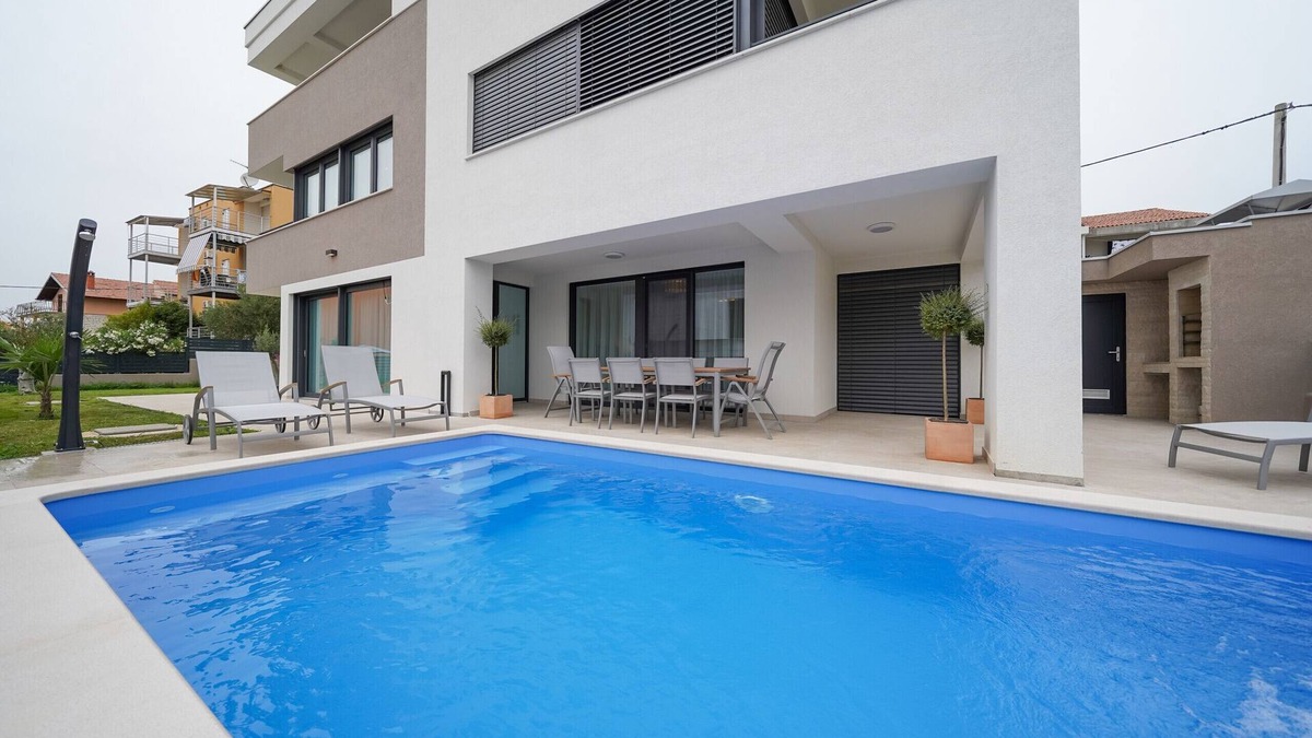 Kozino Apartment | Sunadria C1