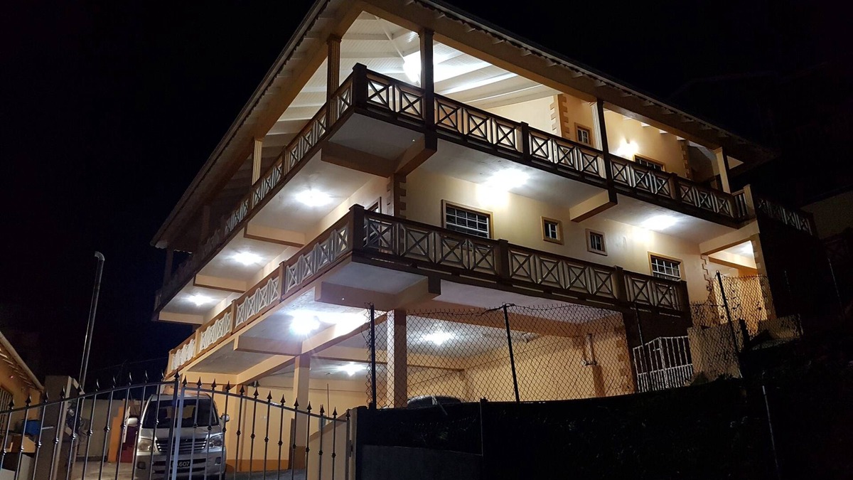 Arnos Vale Apartment | Sunburst Apartments