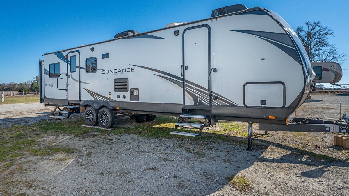 Lindale House | Sundance RV for Horsepark stays in Tyler, TX.