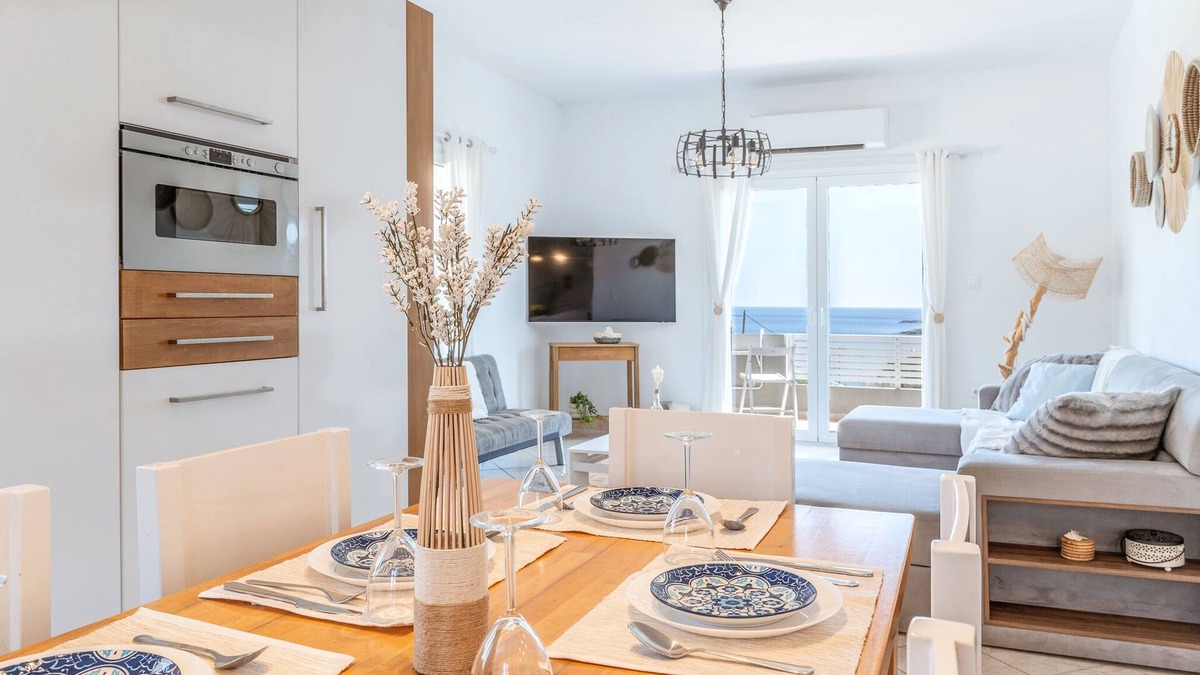 Fofola House | Sunday's Seascapen