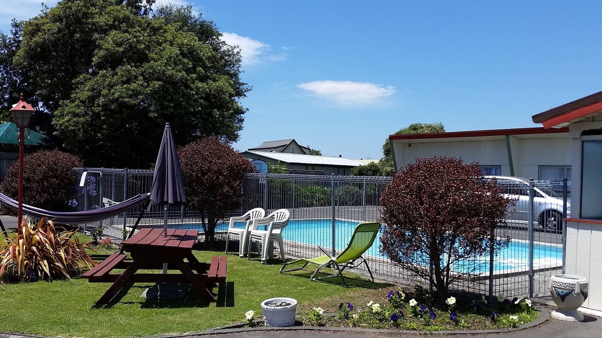 Napier Hotel | Sundowner Spanish Lady Motel