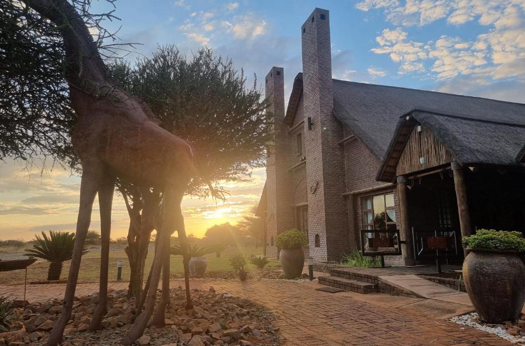 Marble Hall Cabin | Sundowners Game Lodge