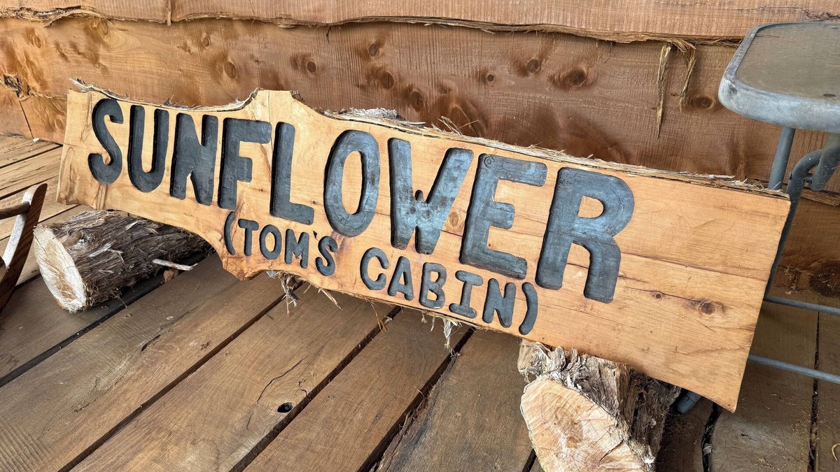 Lamont Cabin | Sunflower Cabin