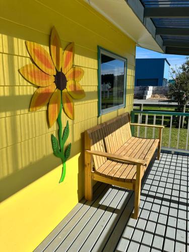 Kapiti Island House | Sunflower Cottage