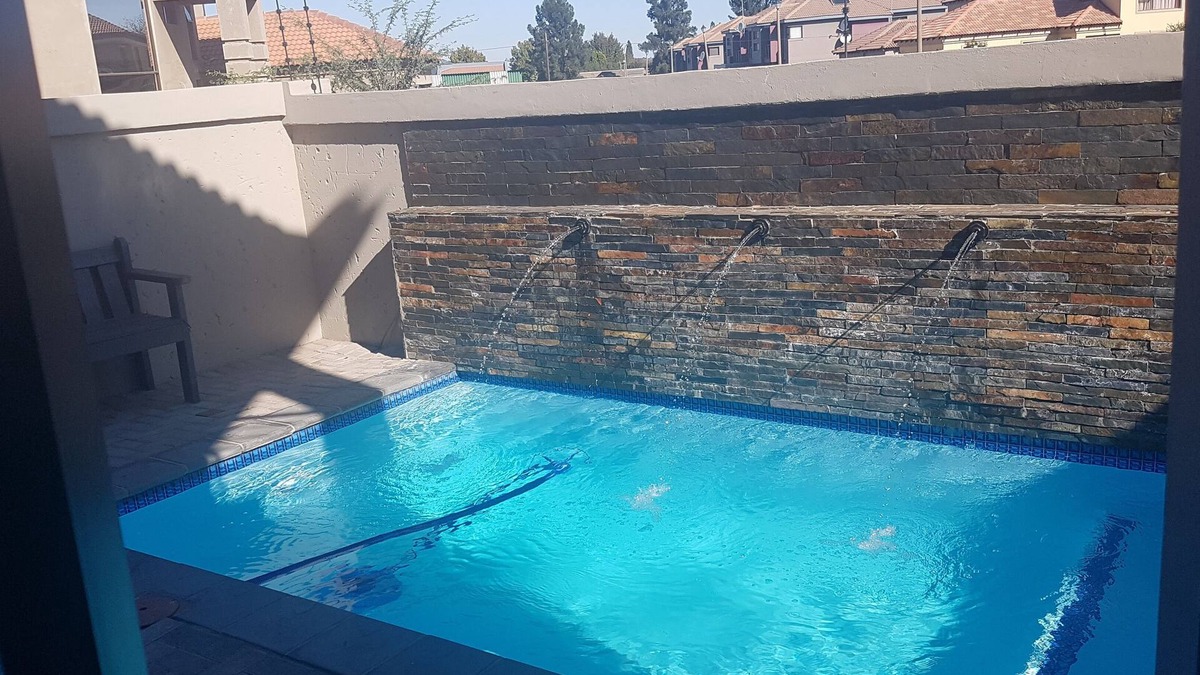 Vanderbijlpark House | Sunflower Guesthouse