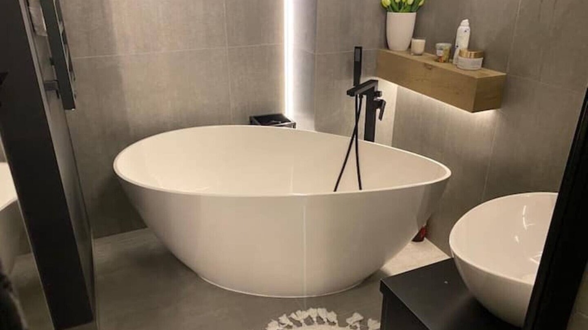 Zwierzyniec Apartment | Sunflower Superior Suite