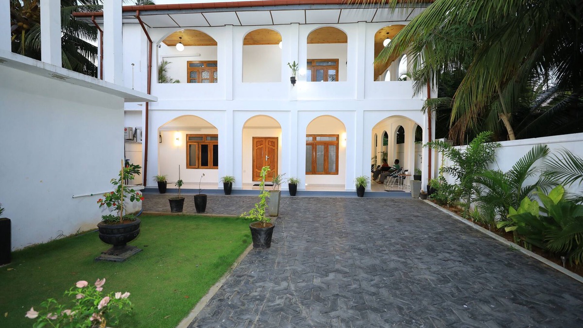 Jaffna House | Sunflowers Canada House, Entire House