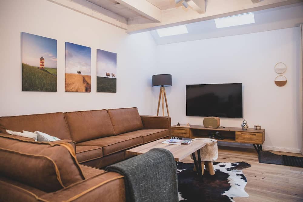 Loquard Apartment | "Sünja" a small oasis in the listed Gulfof in Rysum - Van Senden