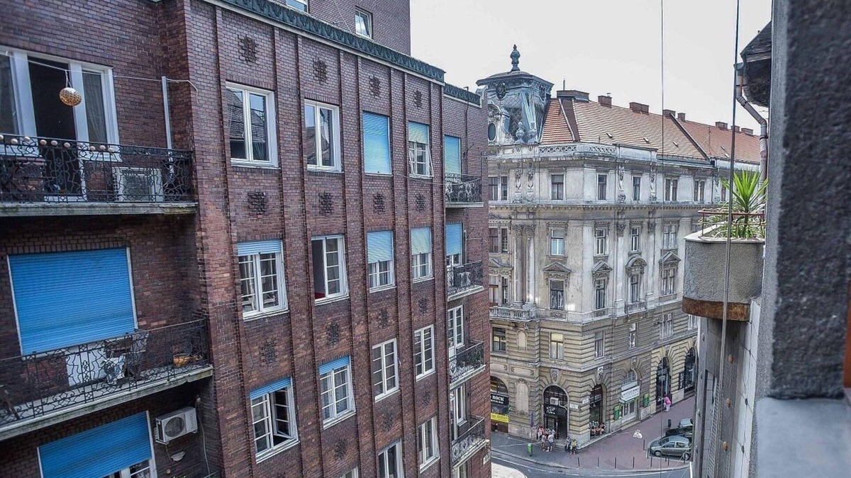 Erzsebetvaros Apartment | ❤️ SUNLIT APT, 2 sep Bedrs near Synagogue, AC+WIFI