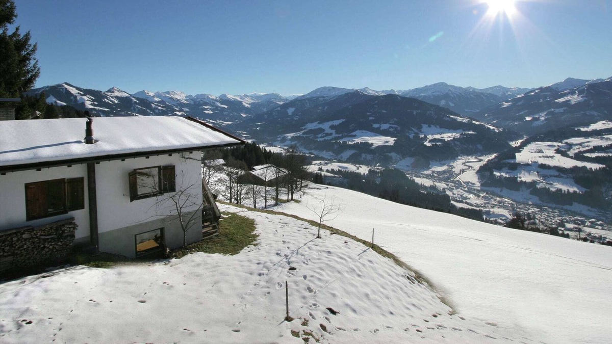 Hopfgarten im Brixental Ski Chalet | Sunlit Chalet near Ski Area in Hopfgarten im Brixental