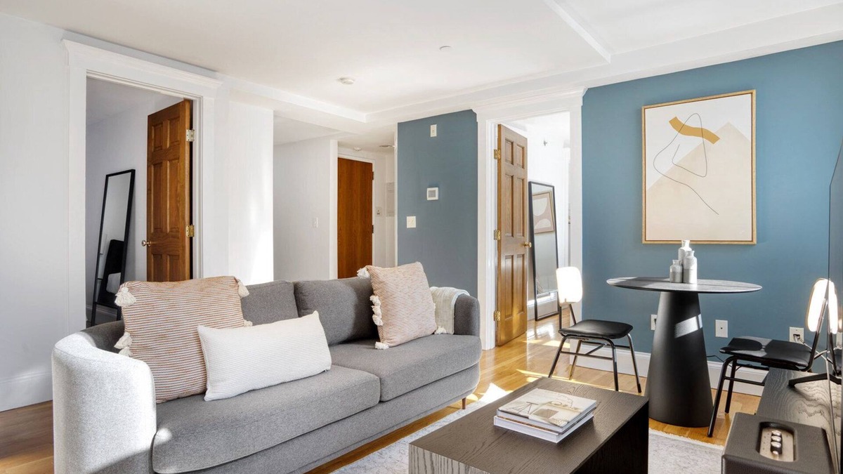 Beacon Hill Apartment | Sunlit Beacon Hill 2BR w/W/D, nr Boston Common, by Blueground