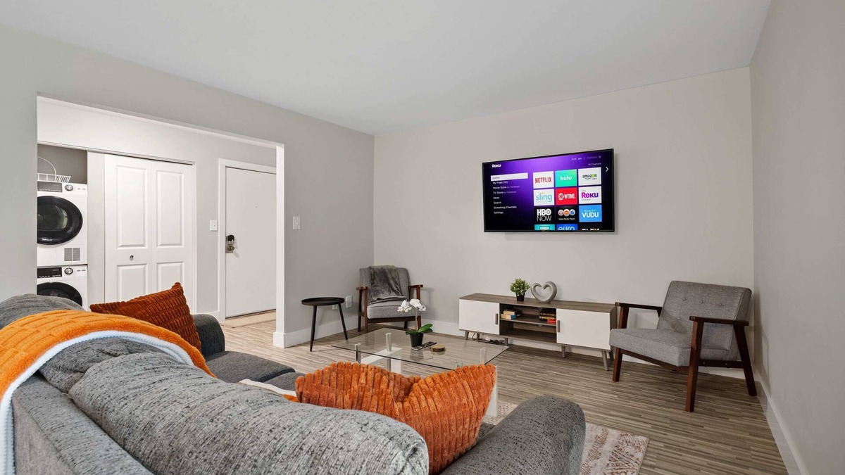 Rochester Apartment | Sunlit Modern Unit Cozy Clean & Peaceful