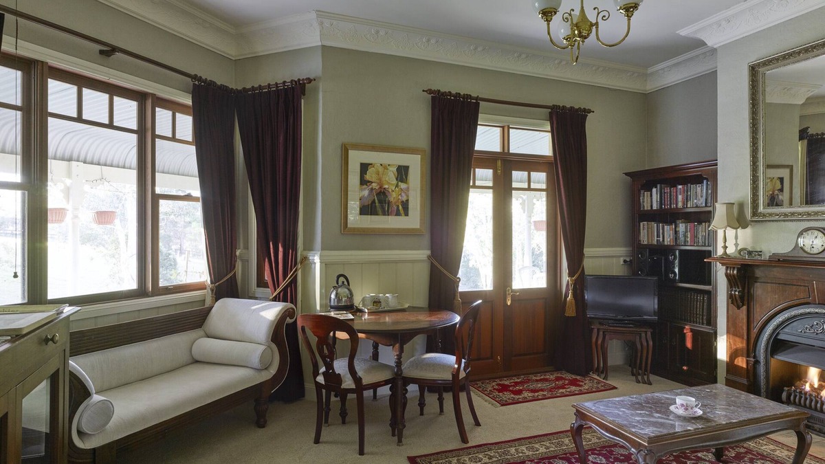 Kurrajong Apartment | Sunningdale at The WIllows Luxury Suite