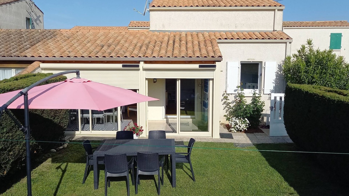 Saint-Trojan-les-Bains Villa | Sunny and relaxing villa in St Trojan les Bains (ile d'oleron)