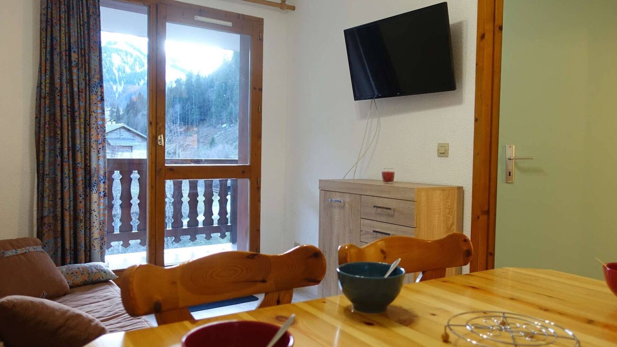 Areches Apartment | Sunny Apartment for 4 with Balcony, Close to Slopes in Beaufort
