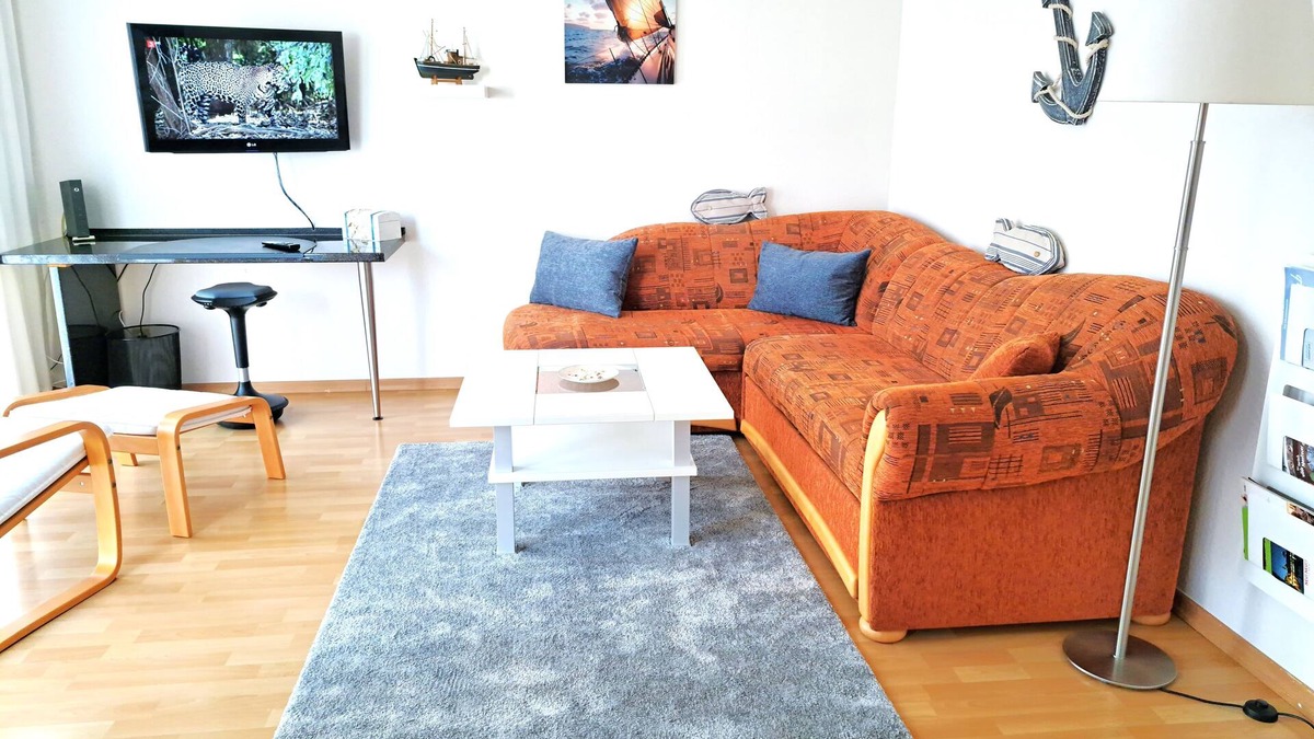 Rostock Apartment | Sunny apartment with balcony in the center - Apartment