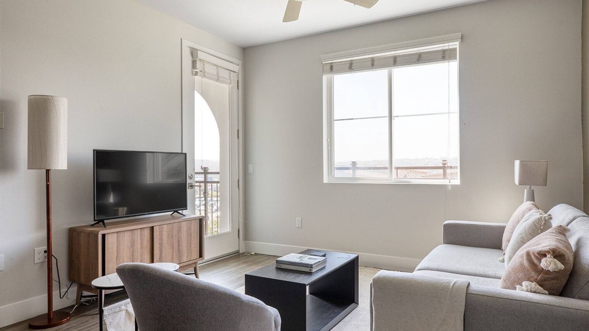 Carmel Valley Apartment | Sunny Carmel Valley 2BR w/Gym, BBQ, & W/D, nr Dining, by Blueground