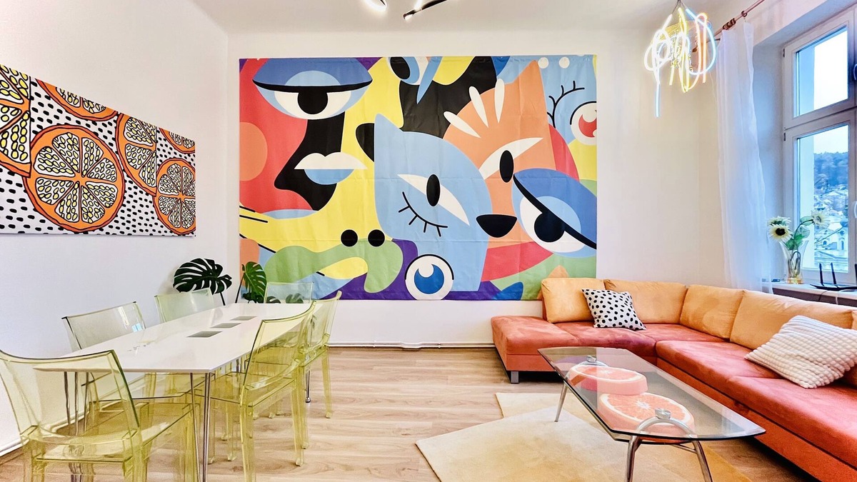 Karlovy Vary Apartment | Sunny City View - Modern livingn