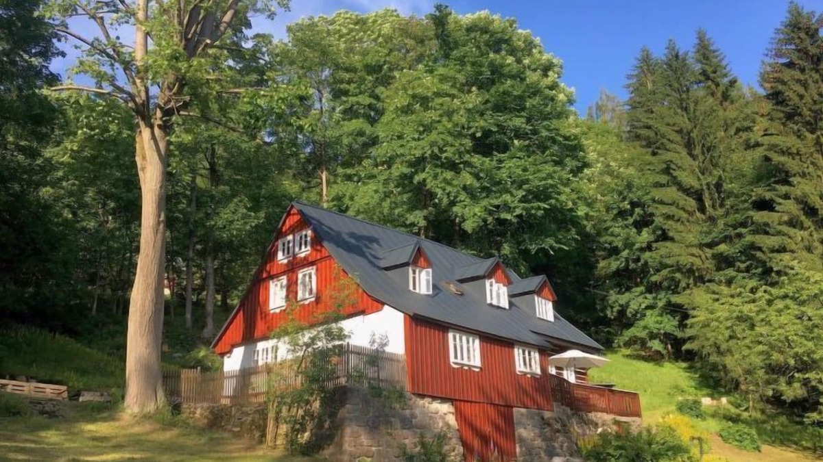 Desna House | Sunny Slope & Sauna by Interhome