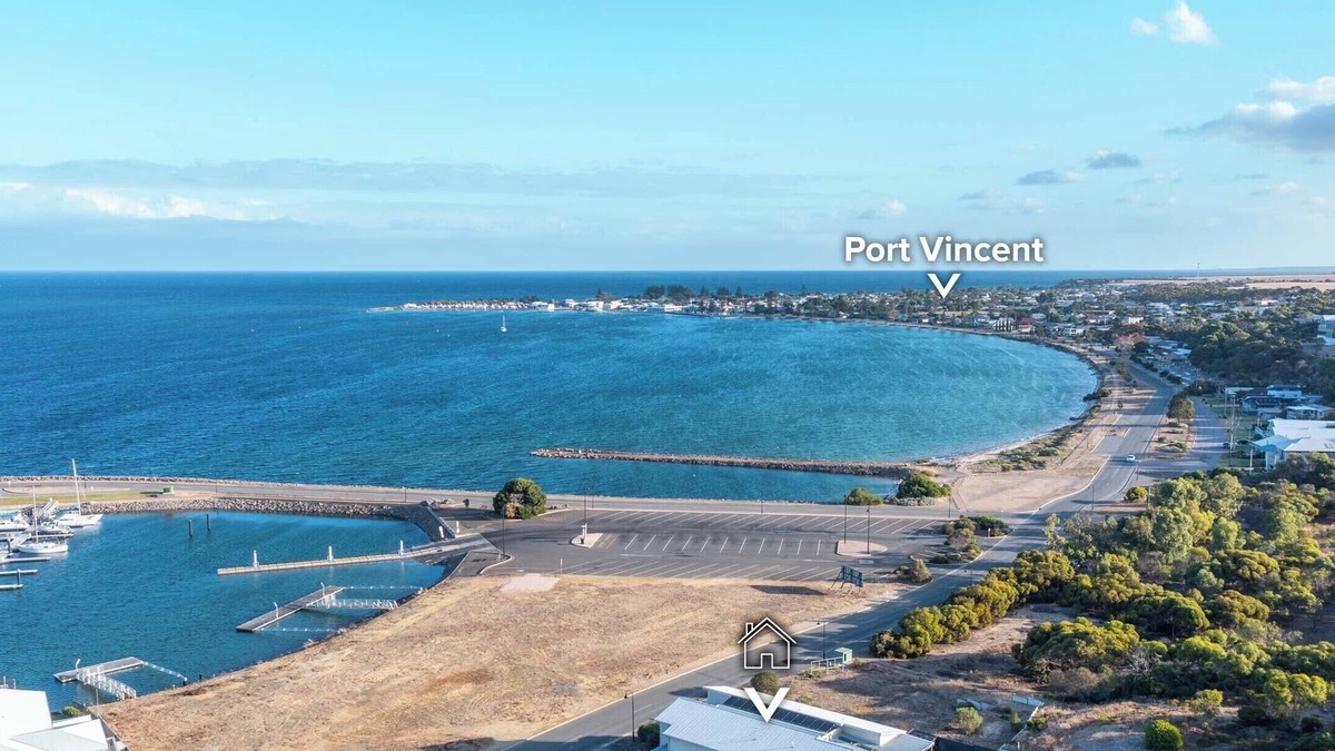 Port Vincent House | Sunny Dais Beachfront - stunning views of the Marina, Clifftops and Port Vincent