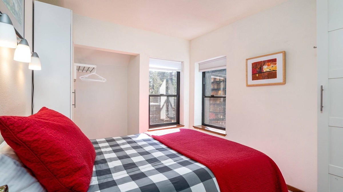 Bear Valley House | Sunny End Unit Condo! - Tamarack #20 by Bear Valley Vacation Rentals