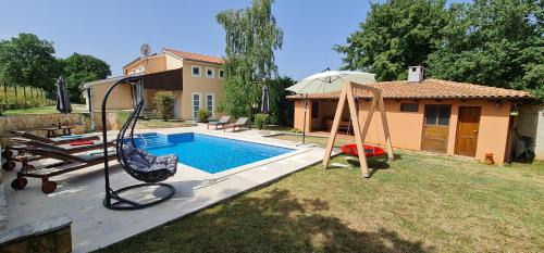 Loborika Villa | Sunny Garden Villa with Pool