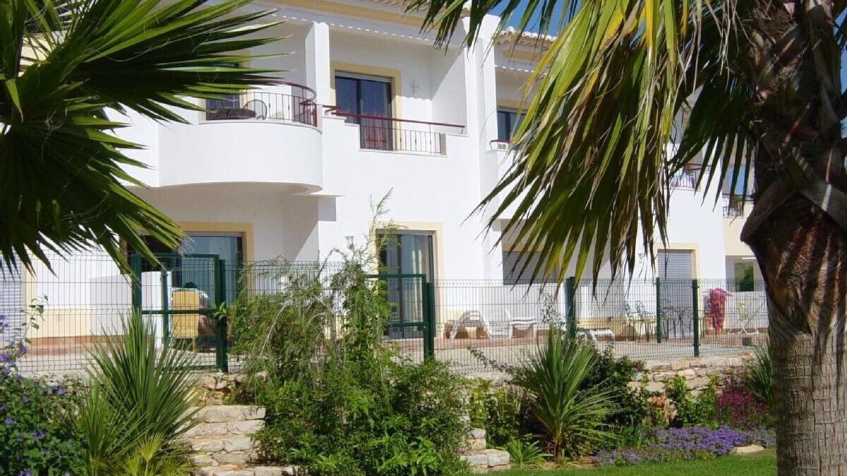 Albardeira Apartment | SUNNY GRD FLR APT SEA VIEW+POOL+WALK TO BEACH MARINA&TOWN+GREAT WIFI&FREEVIEW TV